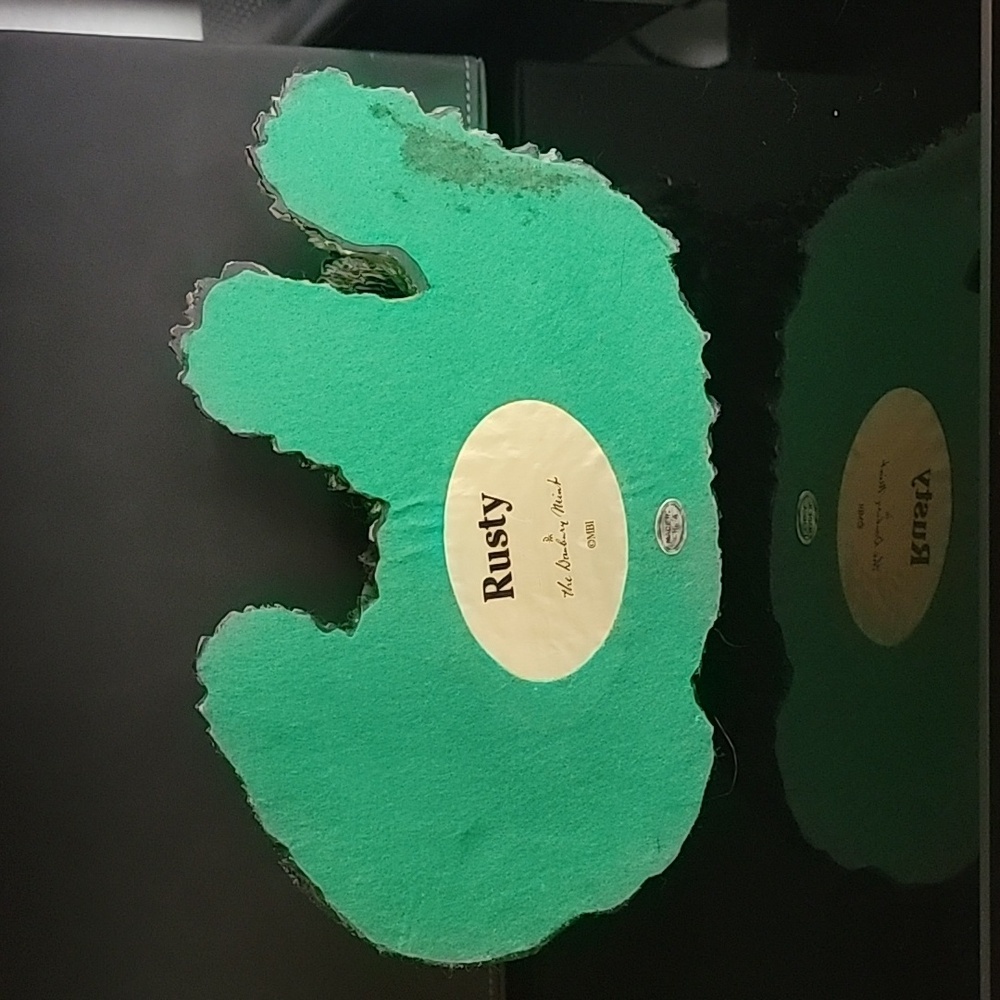 Danbury Mint Rusty Yorkshire Collectible Figurine - Picture 4 of 4